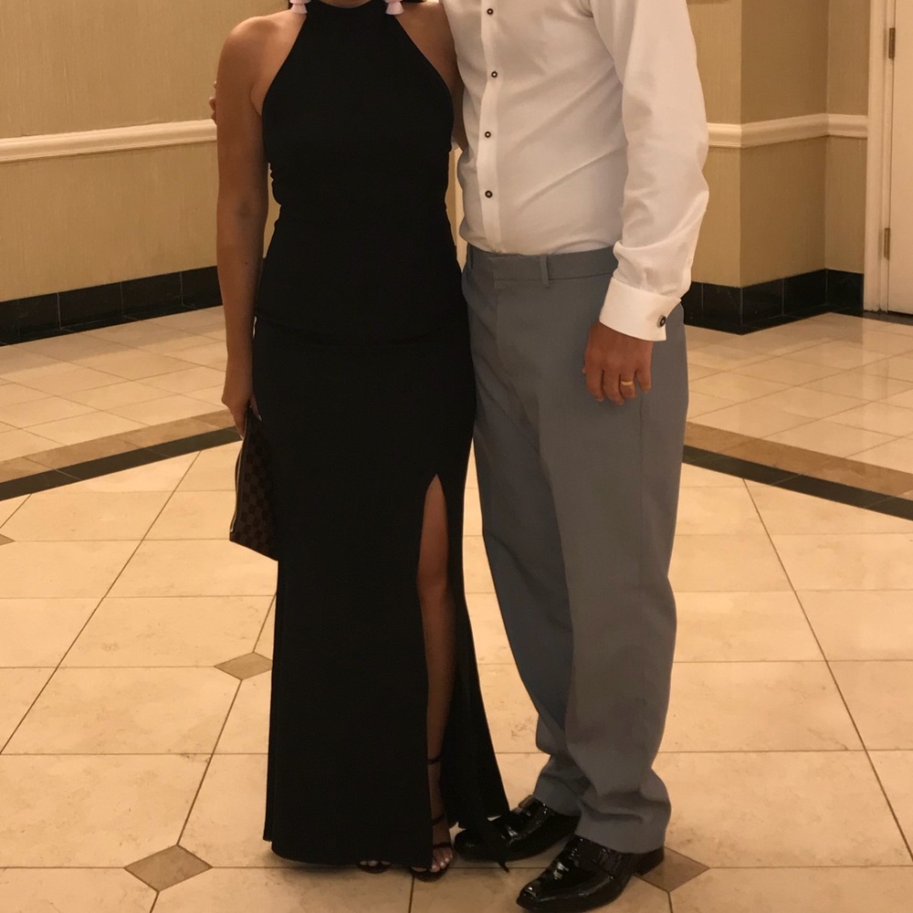 Black halter top long dress with slit - Picture 3 of 4